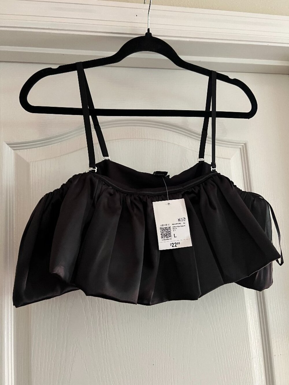 NWT - Forever 21 - Black going out top.